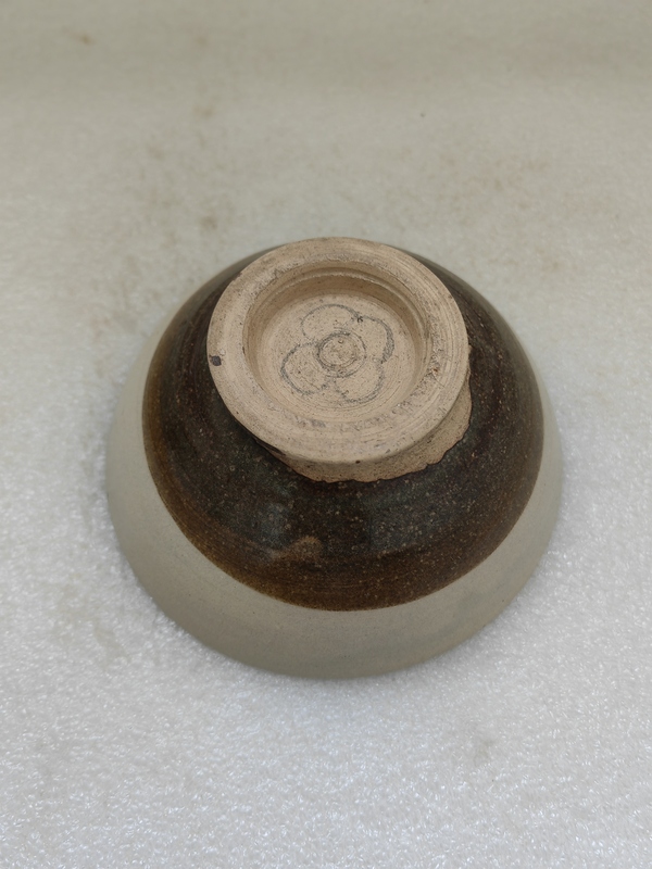 古玩陶瓷磁州窯碗拍賣(mài),當(dāng)前價(jià)格680元