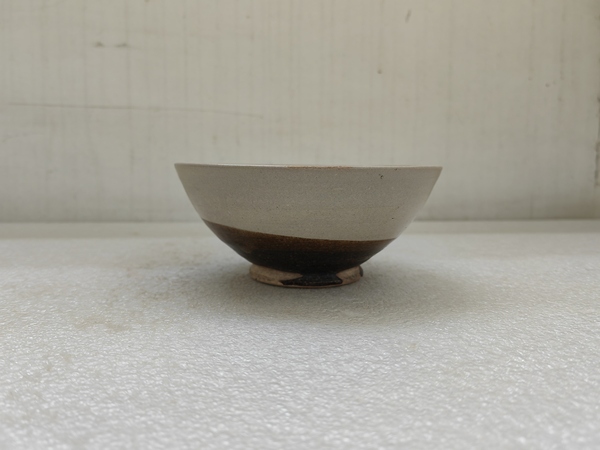 古玩陶瓷磁州窯碗拍賣(mài),當(dāng)前價(jià)格680元
