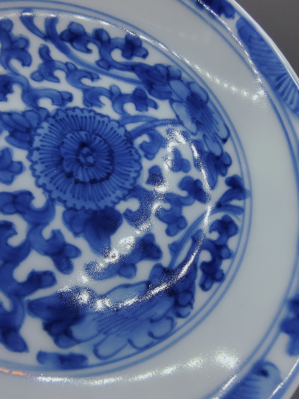 古玩陶瓷青花纏枝蓮紋貢盤拍賣，當前價格2500元