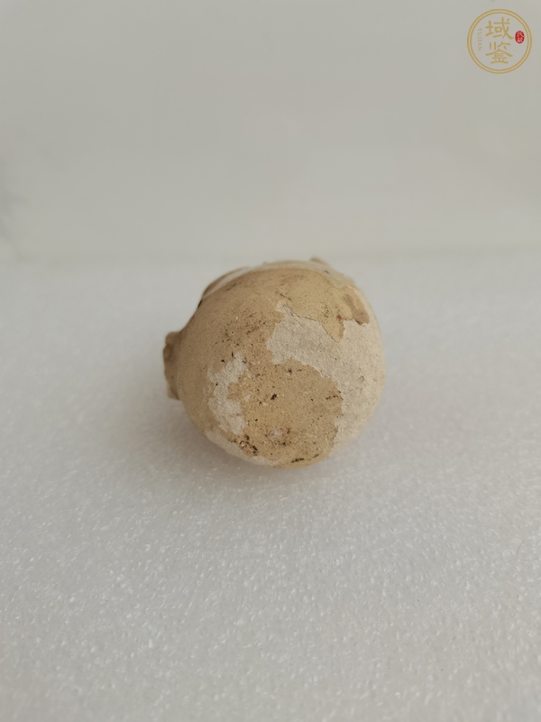 古玩陶瓷唐代·青釉褐彩鳥形塤真品鑒賞圖