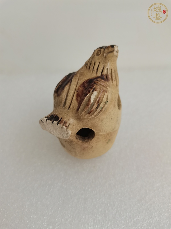 古玩陶瓷唐代·青釉褐彩鳥形塤真品鑒賞圖