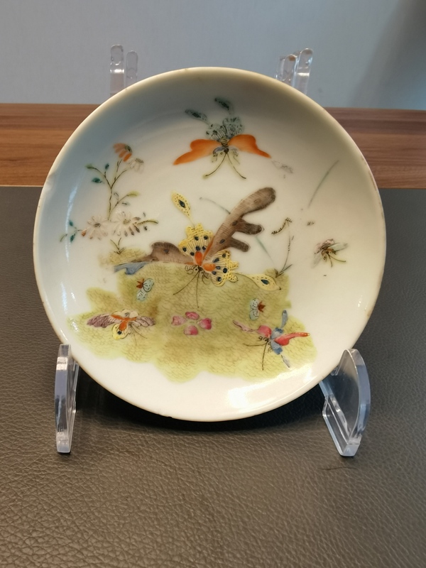 古玩陶瓷光緒本朝粉彩蝶戀花紋盤拍賣,當前價格880元