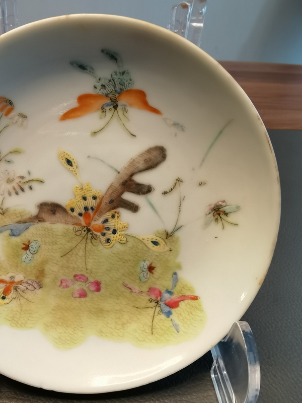 古玩陶瓷光緒本朝粉彩蝶戀花紋盤拍賣,當前價格880元
