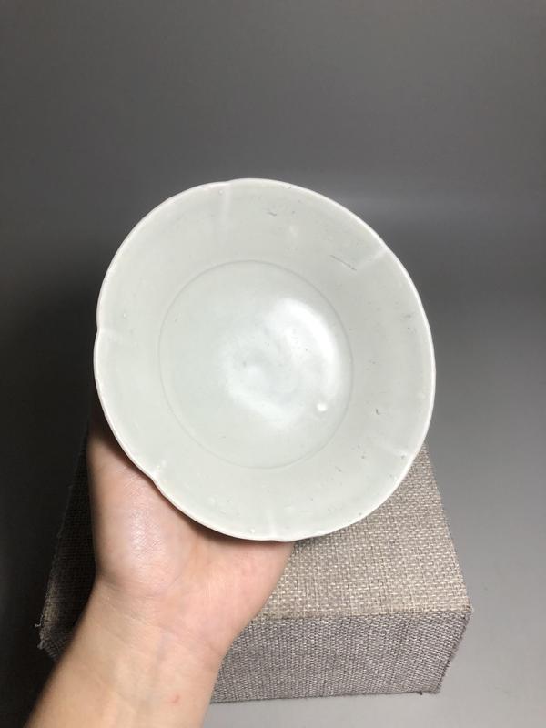 古玩陶瓷北宋,影青釉花口洗拍賣,當前價格2600元