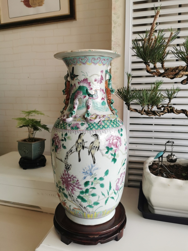 古玩轉(zhuǎn)賣花鳥紋粉彩瓶拍賣，當(dāng)前價格1588元