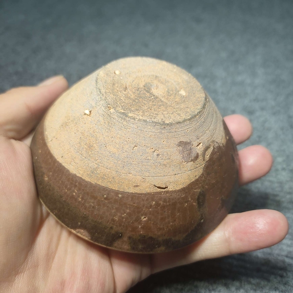 古玩陶瓷贛州窯褐釉白覆輪茶盞拍賣,當前價格4999元