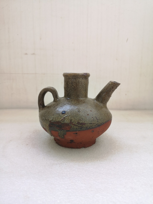 古玩陶瓷茶葉末釉執壺拍賣,當前價格789元