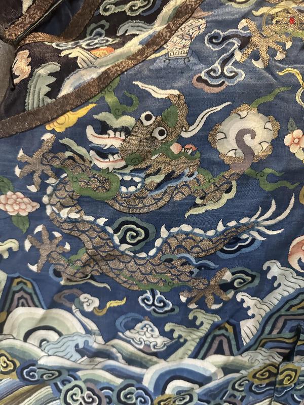 古玩雜項(xiàng)緙絲吉服真品鑒賞圖