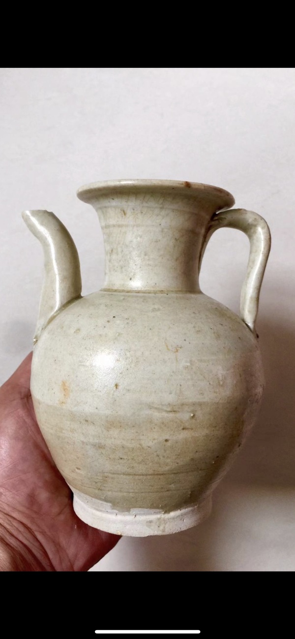 古玩轉(zhuǎn)賣青白釉執(zhí)壺拍賣,當(dāng)前價(jià)格18000元