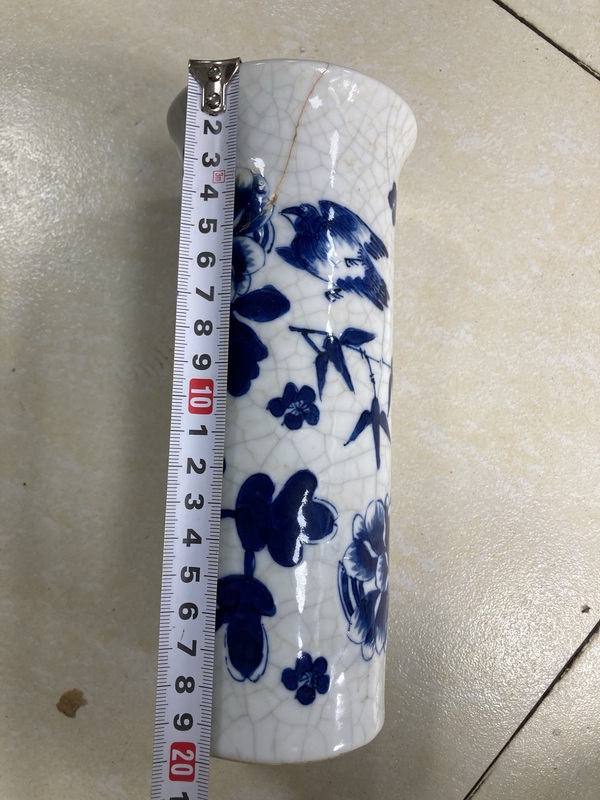 古玩陶瓷哥釉地青花花觚拍賣,當前價格388元