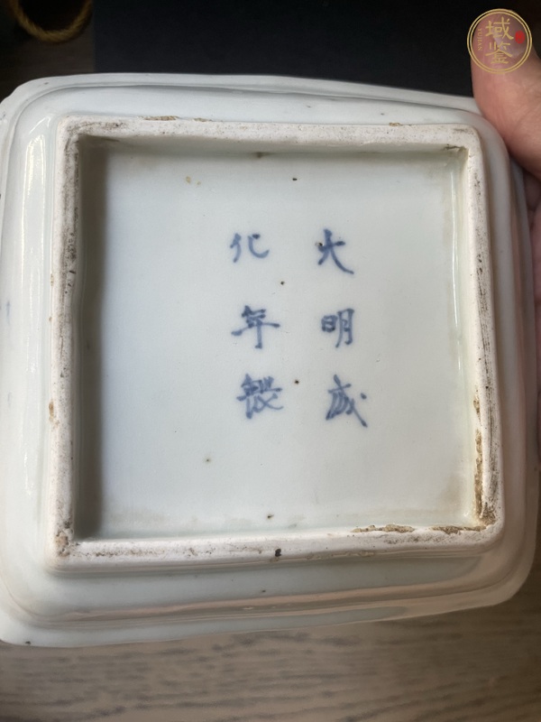 古玩陶瓷青花纏枝花卉紋四方盤真品鑒賞圖