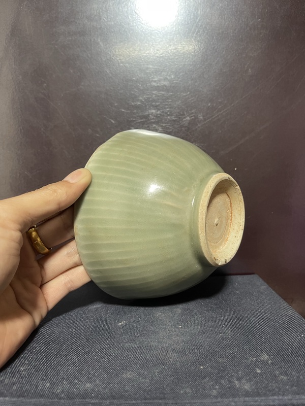 古玩陶瓷元龍泉刻仰蓮?fù)肱馁u,當(dāng)前價(jià)格6500元