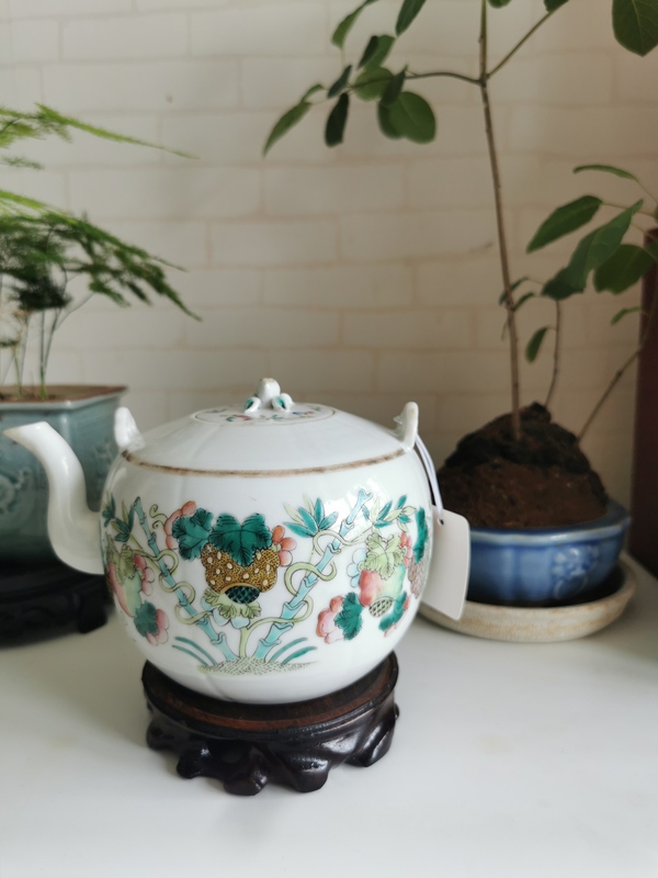 古玩陶瓷粉彩一品富貴紋茶壺拍賣,當前價格2600元