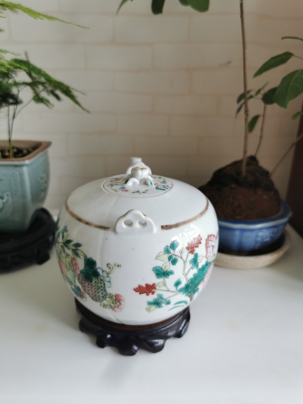 古玩陶瓷粉彩一品富貴紋茶壺拍賣，當(dāng)前價格2600元