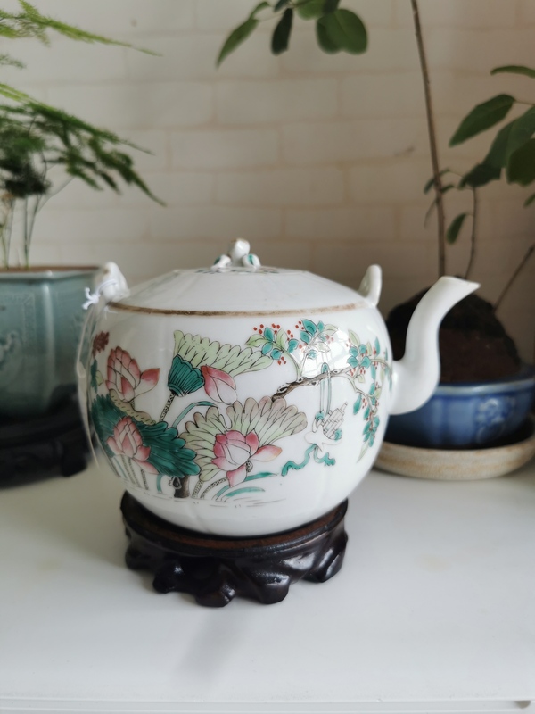 古玩陶瓷粉彩一品富貴紋茶壺拍賣，當(dāng)前價格2600元