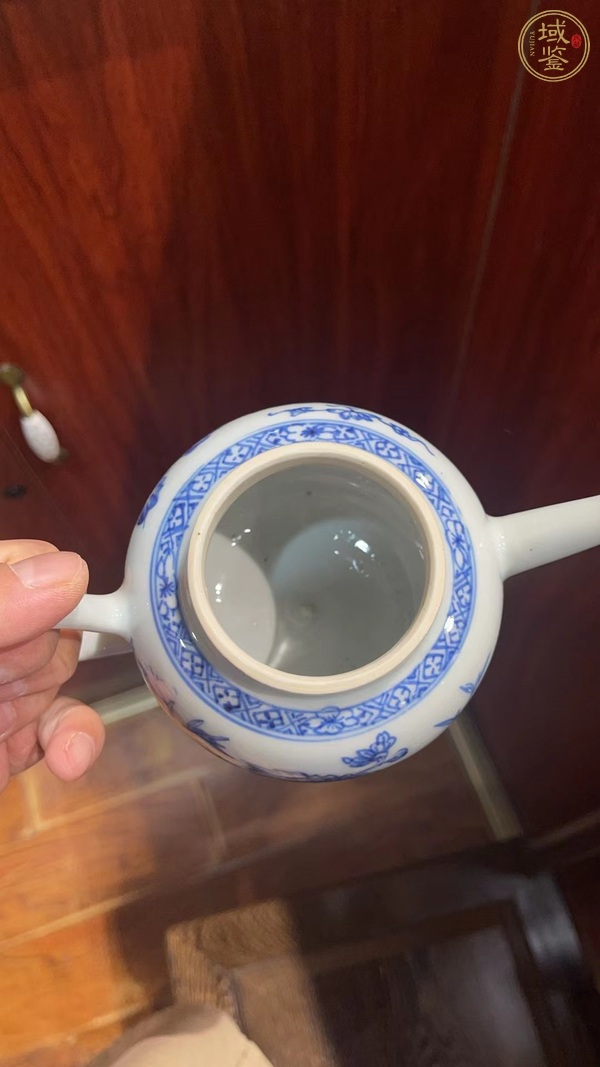 古玩陶瓷青花花卉紋茶壺真品鑒賞圖