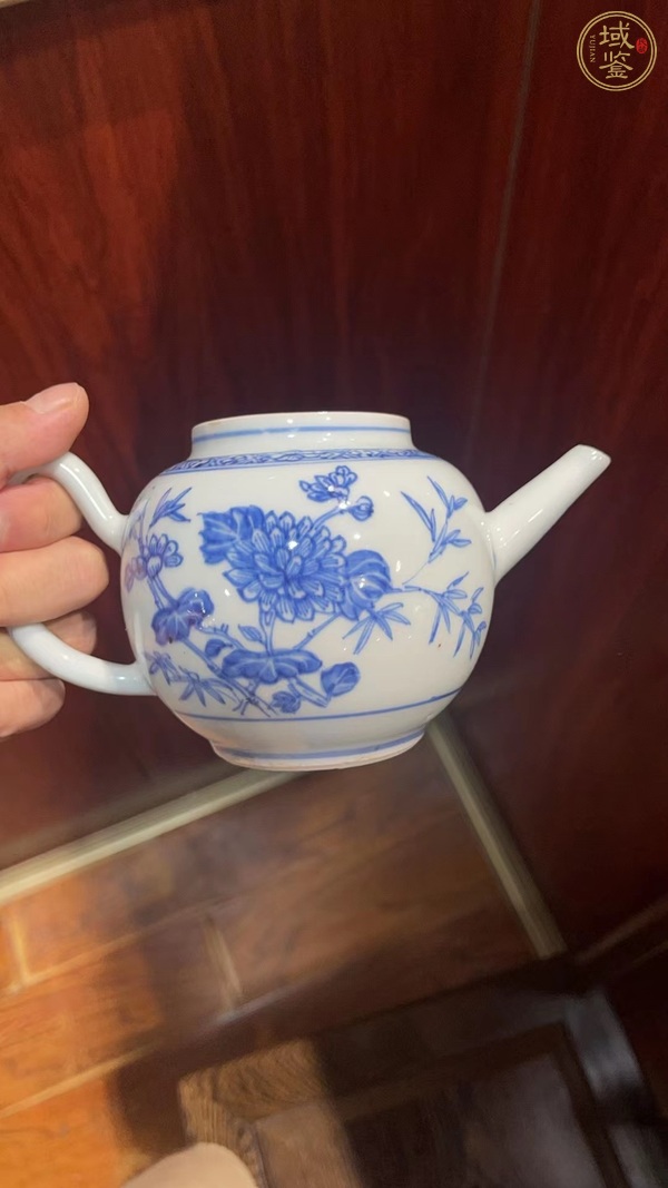 古玩陶瓷青花花卉紋茶壺真品鑒賞圖