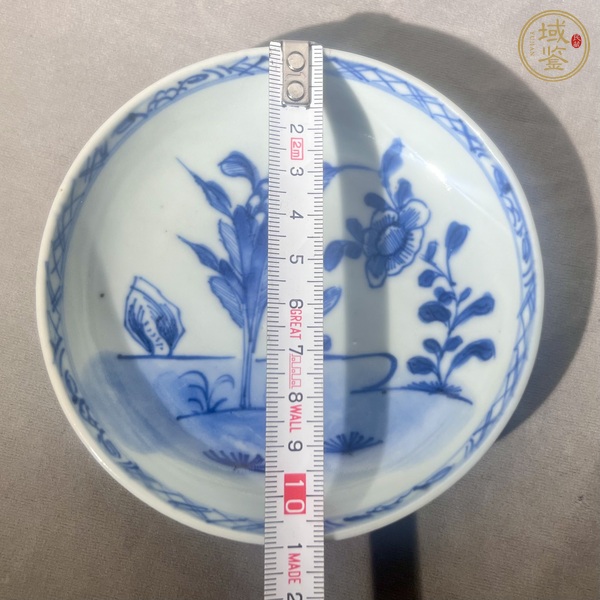 古玩陶瓷青花花卉紋盤真品鑒賞圖