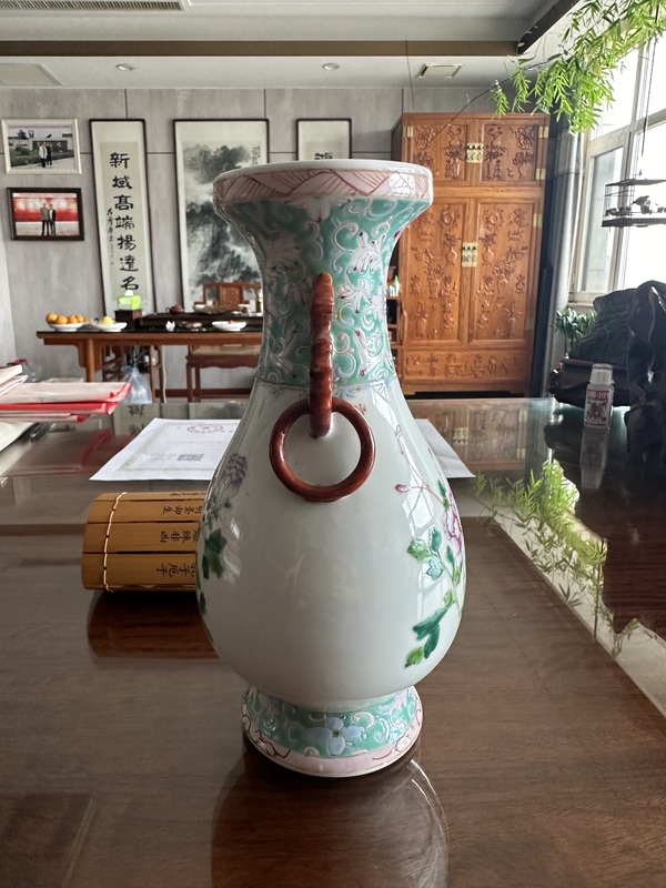 古玩陶瓷粉彩花卉紋盤口瓶拍賣,當前價格9800元