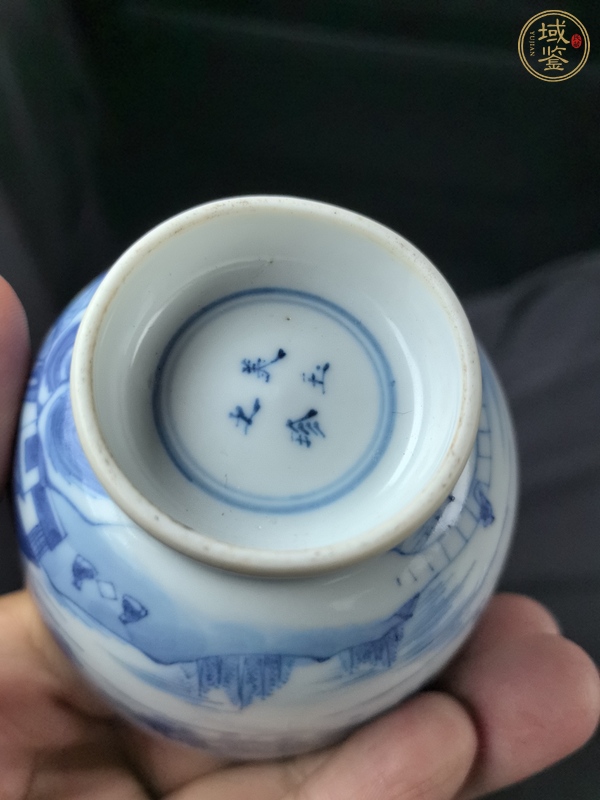 古玩陶瓷青花加紫杯真品鑒賞圖