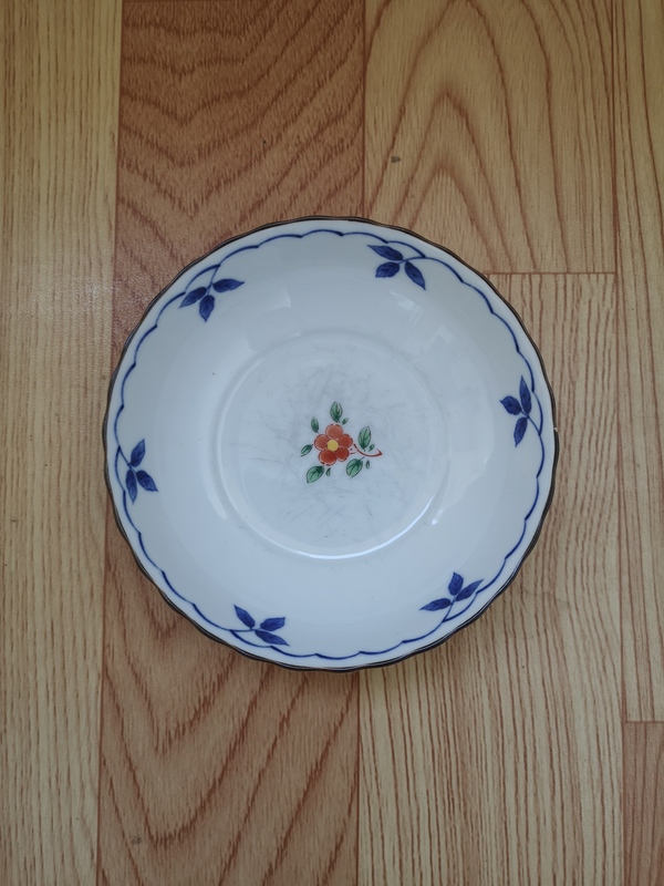 古玩陶瓷青花五彩碗拍賣,當(dāng)前價(jià)格180元