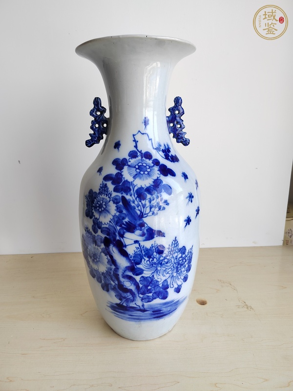 古玩陶瓷花鳥紋青花瓶真品鑒賞圖