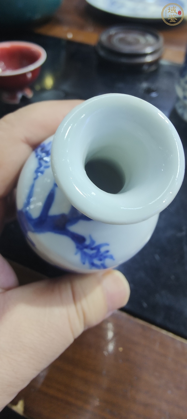 古玩陶瓷青花瓶真品鑒賞圖