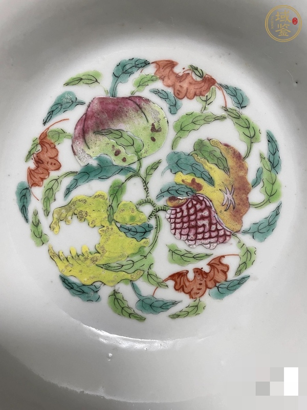 古玩陶瓷粉彩蝶戀花紋馬蹄碗真品鑒賞圖