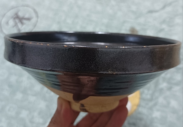 古玩陶瓷美品元代黑釉折沿大碗拍賣,當前價格700元