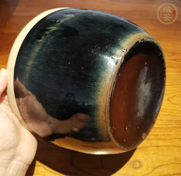 古玩陶瓷磁州窯窯變黑釉白覆輪魚(yú)淺真品鑒賞圖