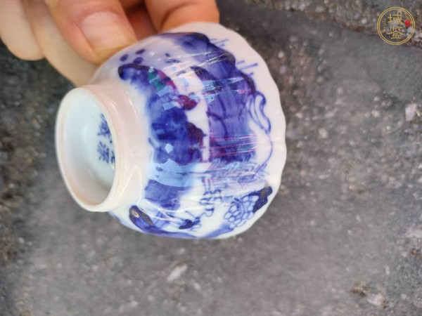 古玩陶瓷青花杯真品鑒賞圖