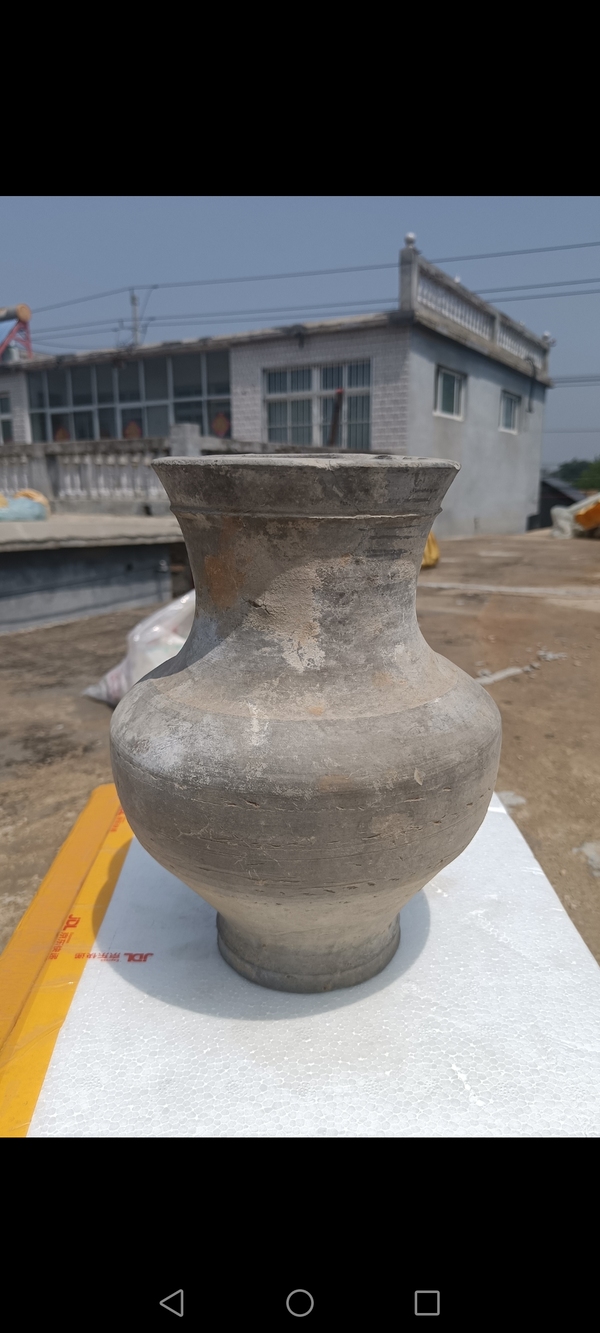 古玩陶瓷漢代~灰陶壺【館藏品】拍賣,當前價格588元