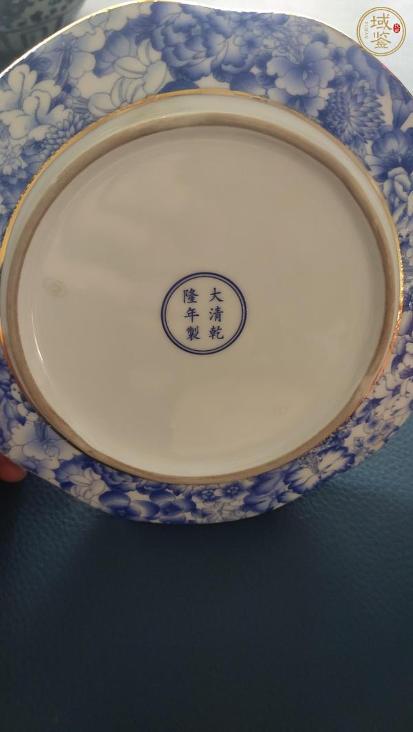 古玩陶瓷青花貼花花卉紋盤真品鑒賞圖