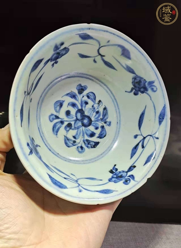 古玩陶瓷青花花卉碗真品鑒賞圖