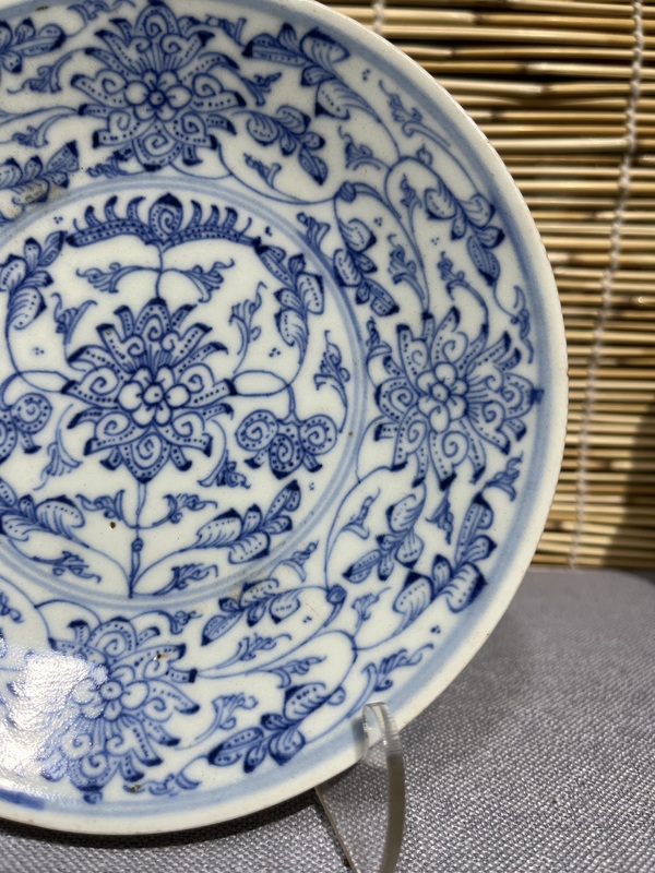古玩陶瓷青花纏枝花卉紋盤拍賣,當前價格1800元