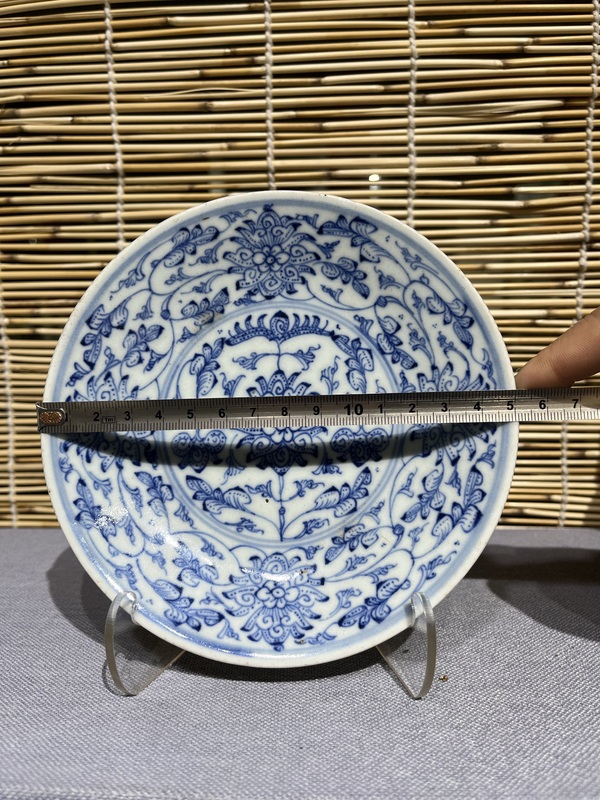 古玩陶瓷青花纏枝花卉紋盤拍賣,當前價格1800元
