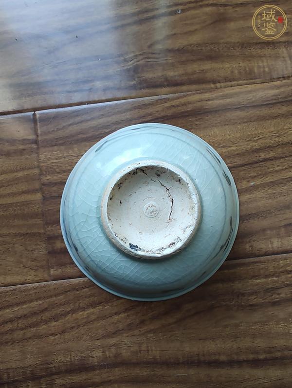 古玩陶瓷青花花卉紋茶碗真品鑒賞圖