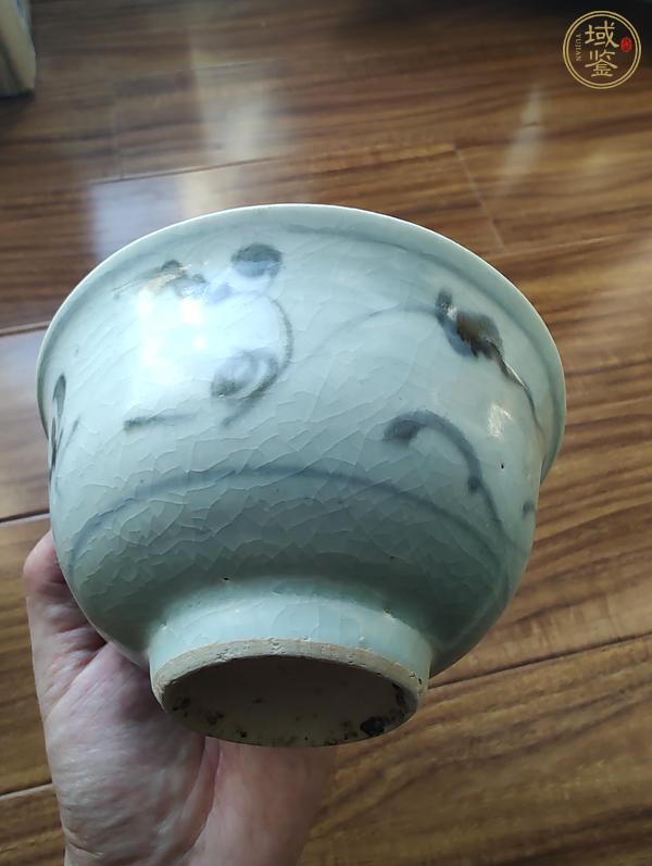 古玩陶瓷青花花卉紋茶碗真品鑒賞圖