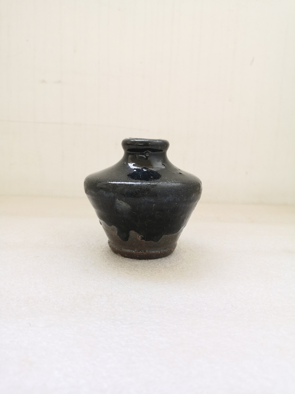 古玩陶瓷黑釉瓶拍賣,當前價格580元