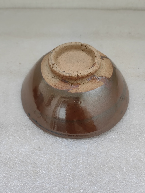 古玩陶瓷清早期褐釉碗拍賣,當前價格198元