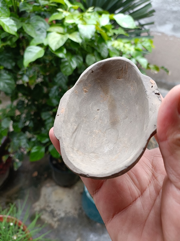 古玩陶瓷館藏級(jí)形珍品漢代灰陶羽殤杯拍賣,當(dāng)前價(jià)格980元