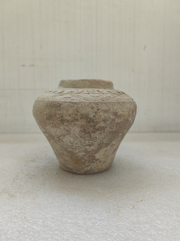 古玩陶瓷黃釉罐拍賣,當前價格680元