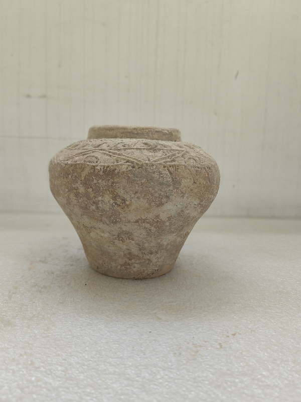 古玩陶瓷黃釉罐拍賣,當前價格680元