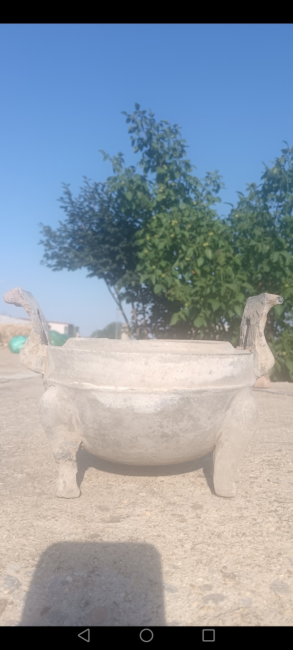 古玩陶瓷戰(zhàn)國(guó)~灰陶三足鼎【館藏品】拍賣,當(dāng)前價(jià)格0元