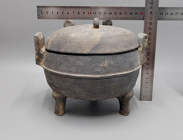 古玩陶瓷戰(zhàn)漢三足雙耳弦紋陶鼎【附證書】拍賣,當前價格4500元
