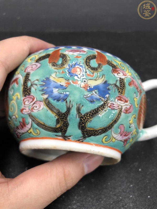 古玩陶瓷(保真卡)祝壽祝婚題材清粉彩龍鳳茶壺拍賣,當前價格3500元