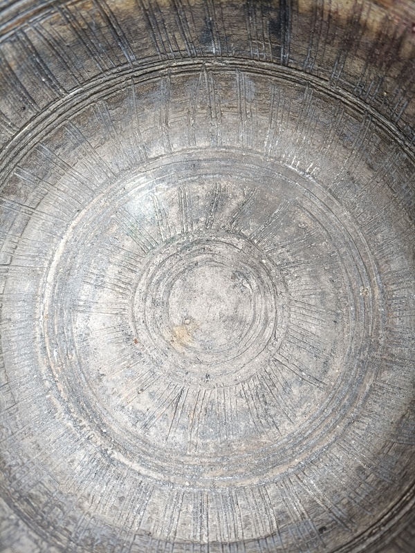 古玩陶瓷(館藏級(jí))三國(guó)兩晉南北朝青瓷大碾缽拍賣,當(dāng)前價(jià)格2800元