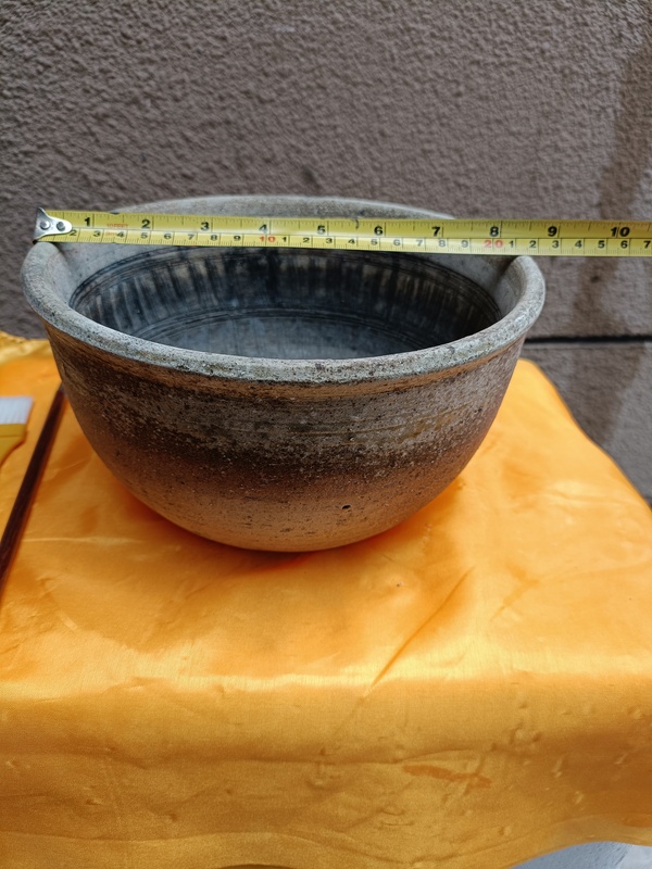 古玩陶瓷(館藏級(jí))三國(guó)兩晉南北朝青瓷大碾缽拍賣,當(dāng)前價(jià)格2800元