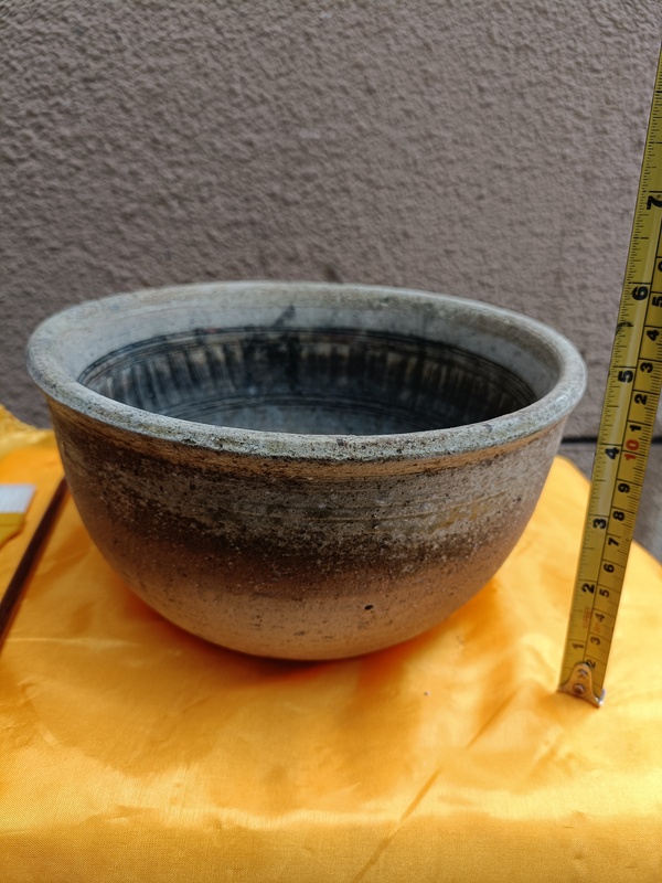 古玩陶瓷(館藏級(jí))三國(guó)兩晉南北朝青瓷大碾缽拍賣,當(dāng)前價(jià)格2800元