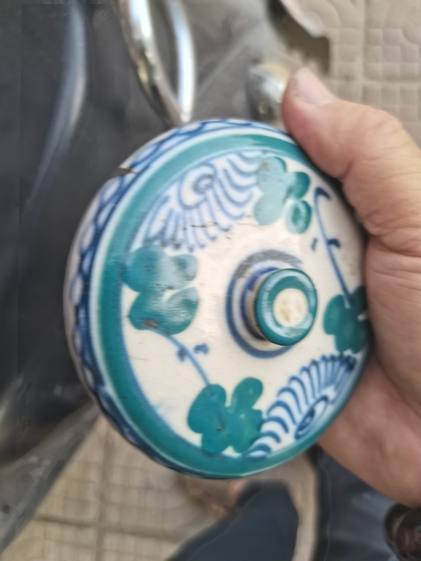 古玩陶瓷青花綠彩花卉紋蓋盒拍賣,當前價格399元